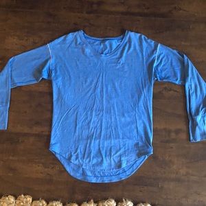 Lululemon Blue Long-Sleeve T-Shirt- Size 6